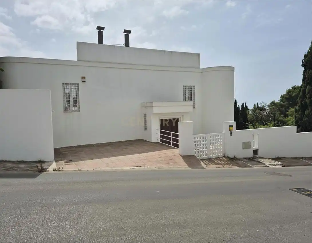 Vista exterior de Casa o xalet en venda en Mijas amb Aire condicionat, Jardí privat i Traster