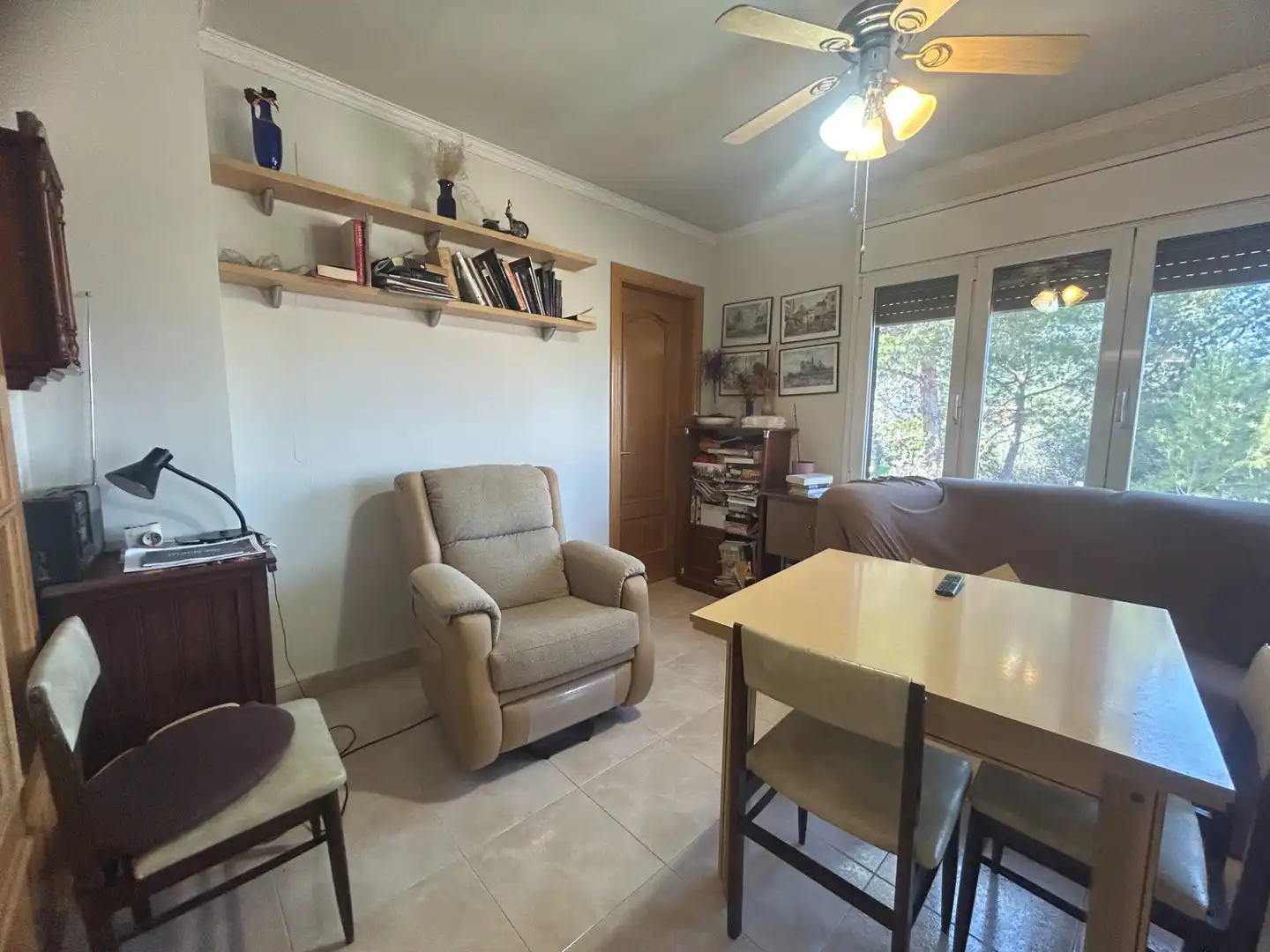 Sala d'estar de Casa o xalet en venda en Castellgalí amb Aire condicionat, Calefacció i Jardí privat
