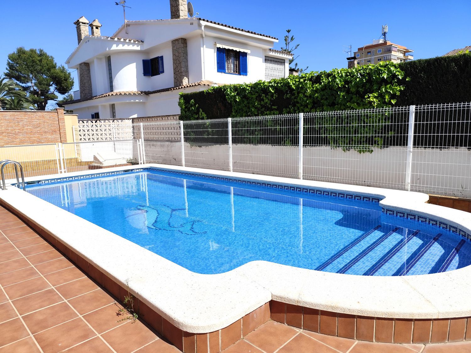 Piscina de Casa o xalet en venda en Benicasim / Benicàssim amb Calefacció i Terrassa