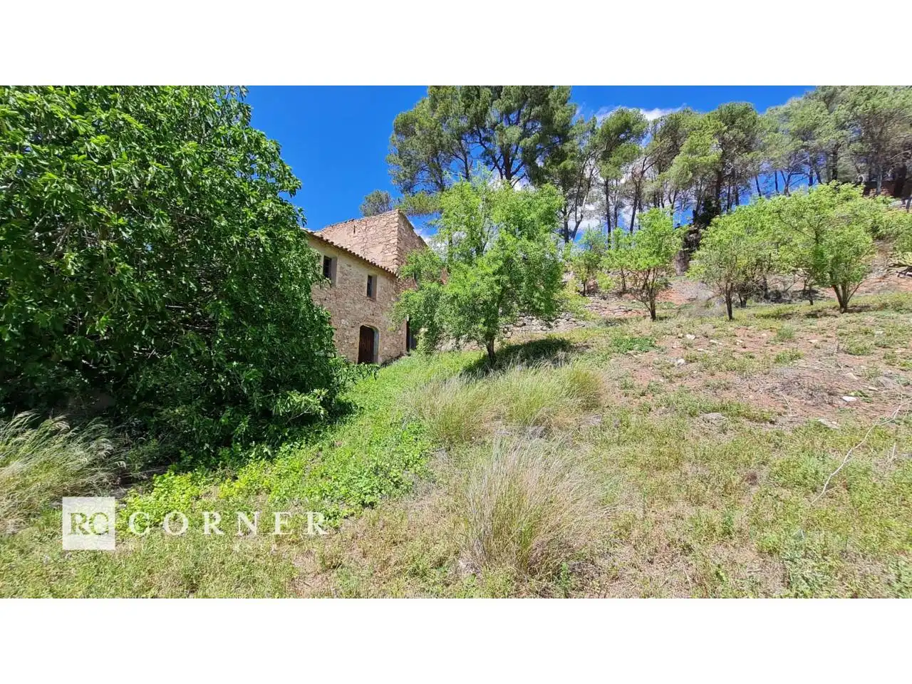 Country homes for sale in Santa Maria de Miralles
