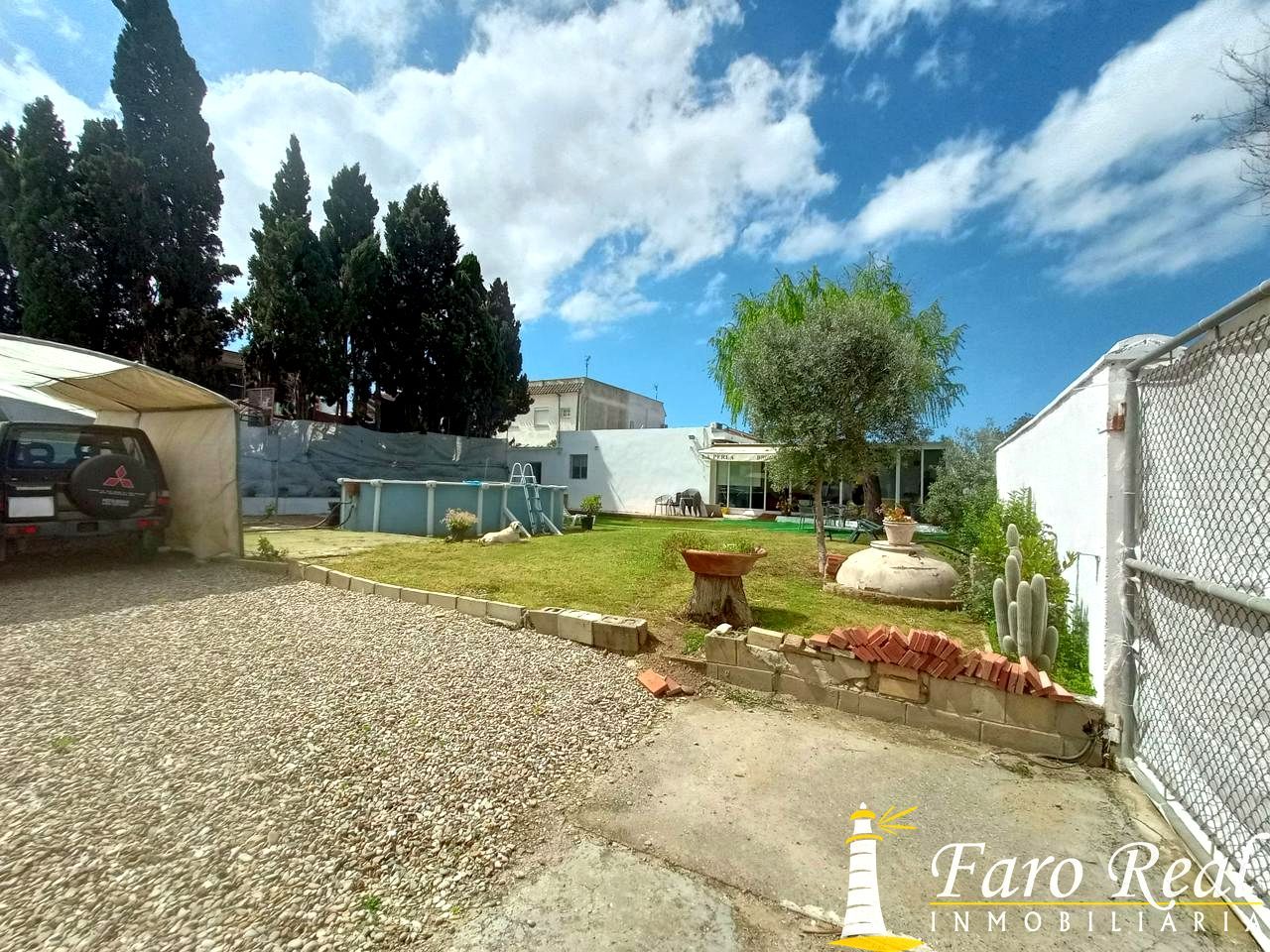 Jardí de Finca rústica de lloguer en Sanlúcar de Barrameda amb Aire condicionat, Jardí privat i Piscina