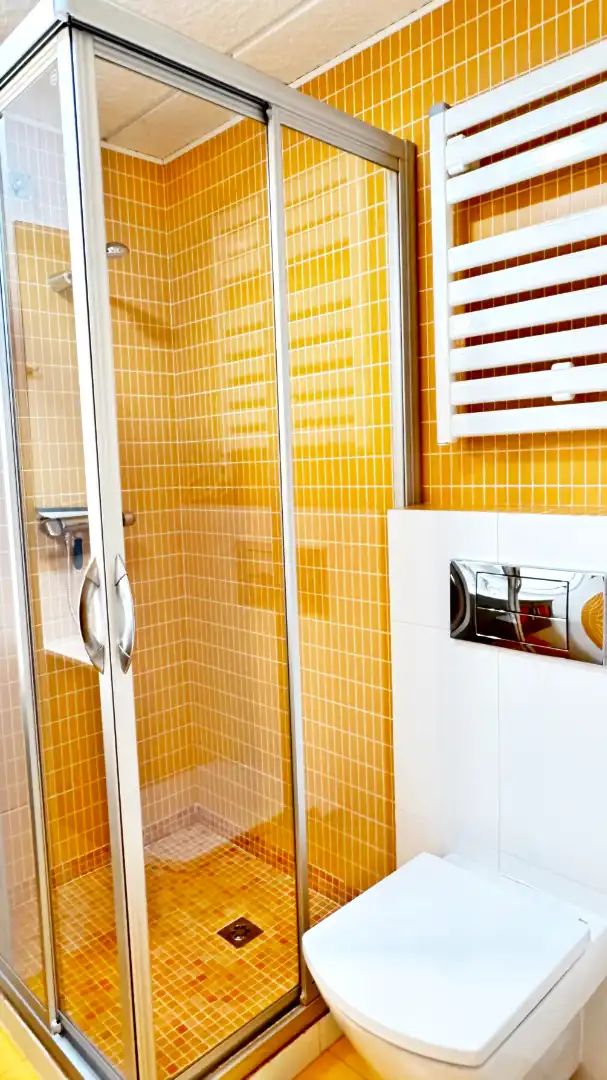 Baño de Apartamento de alquiler en Gandia con Aire acondicionado, Calefacción y Terraza