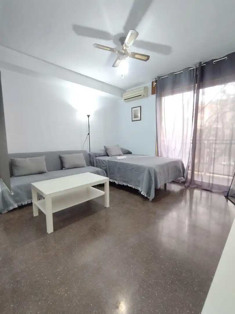 Study for rent in Santa María de Gracia