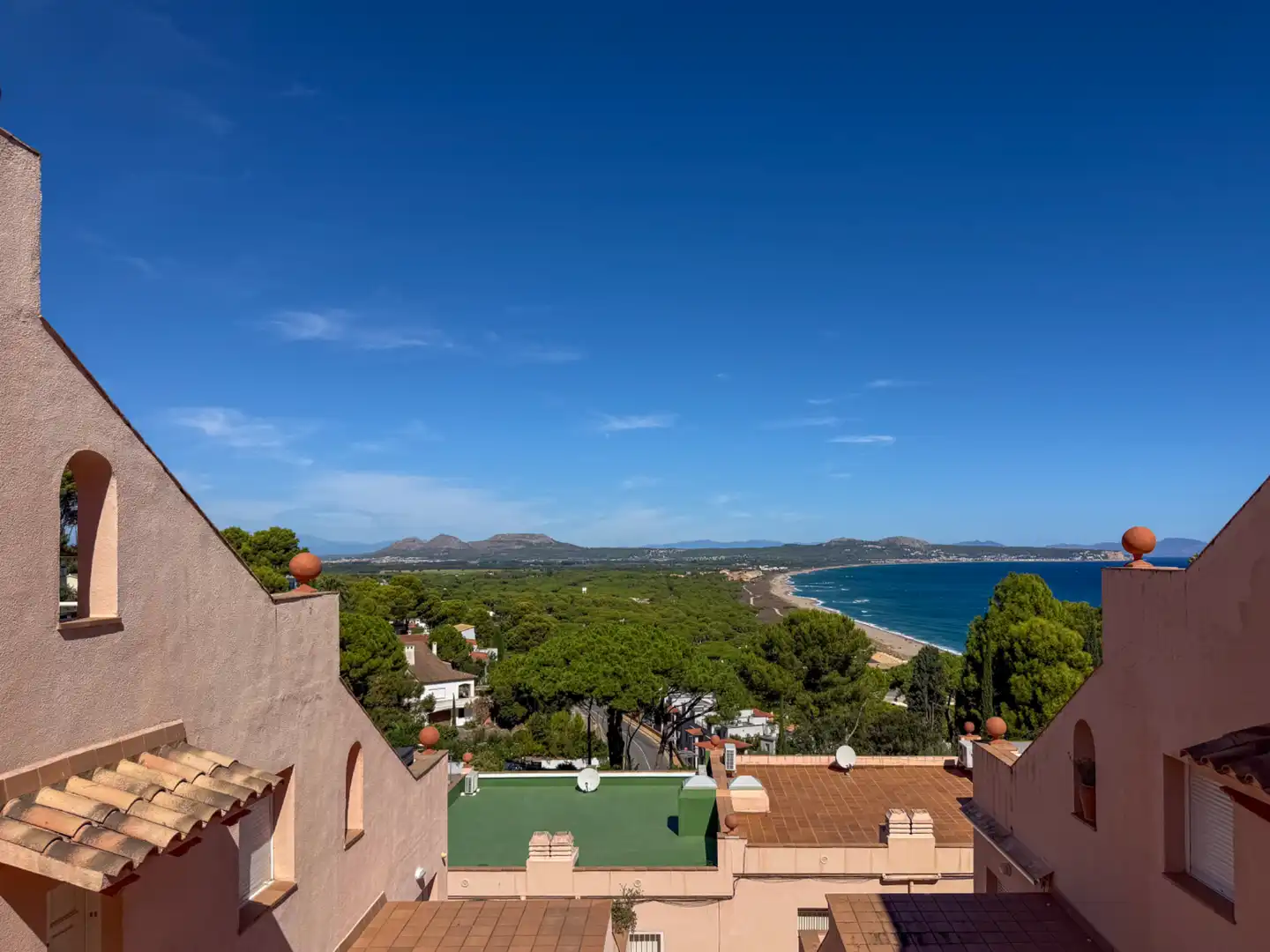 Vista exterior de Casa adosada en venda en Sa Riera - Sa Fontansa