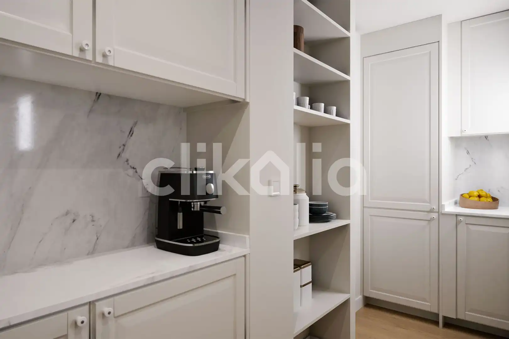 Cocina de Piso en venta en Madrid con Aire acondicionado, Calefacción y Jardín privado