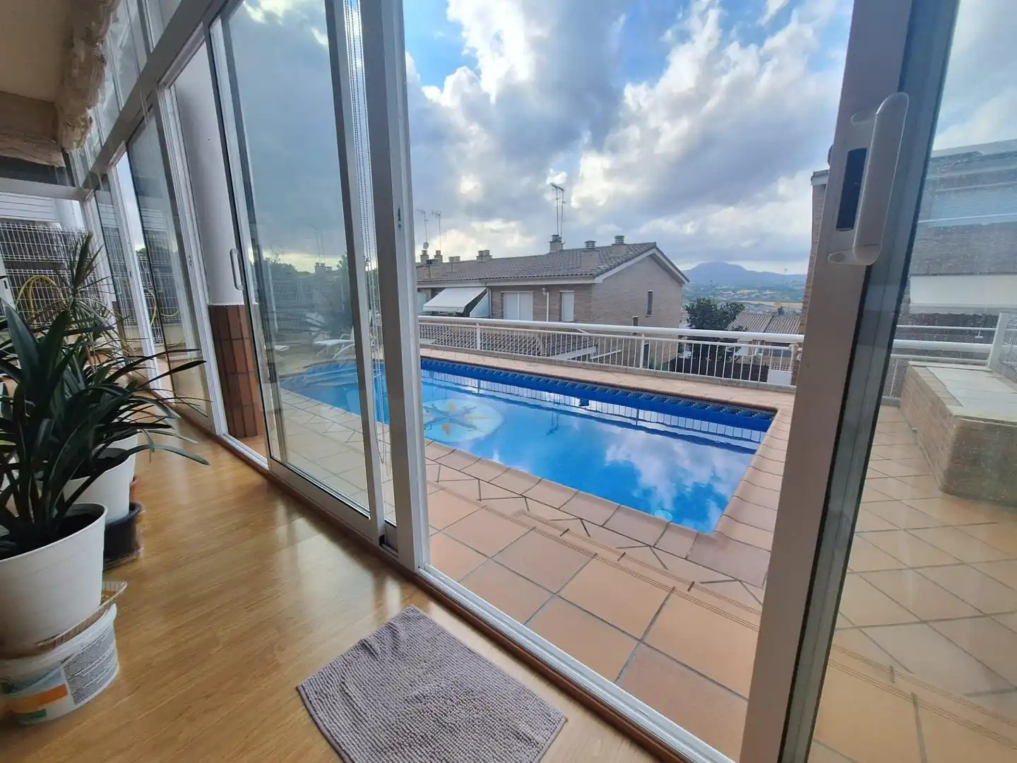 Piscina de Casa o xalet en venda en Sant Quirze del Vallès amb Aire condicionat, Calefacció i Jardí privat