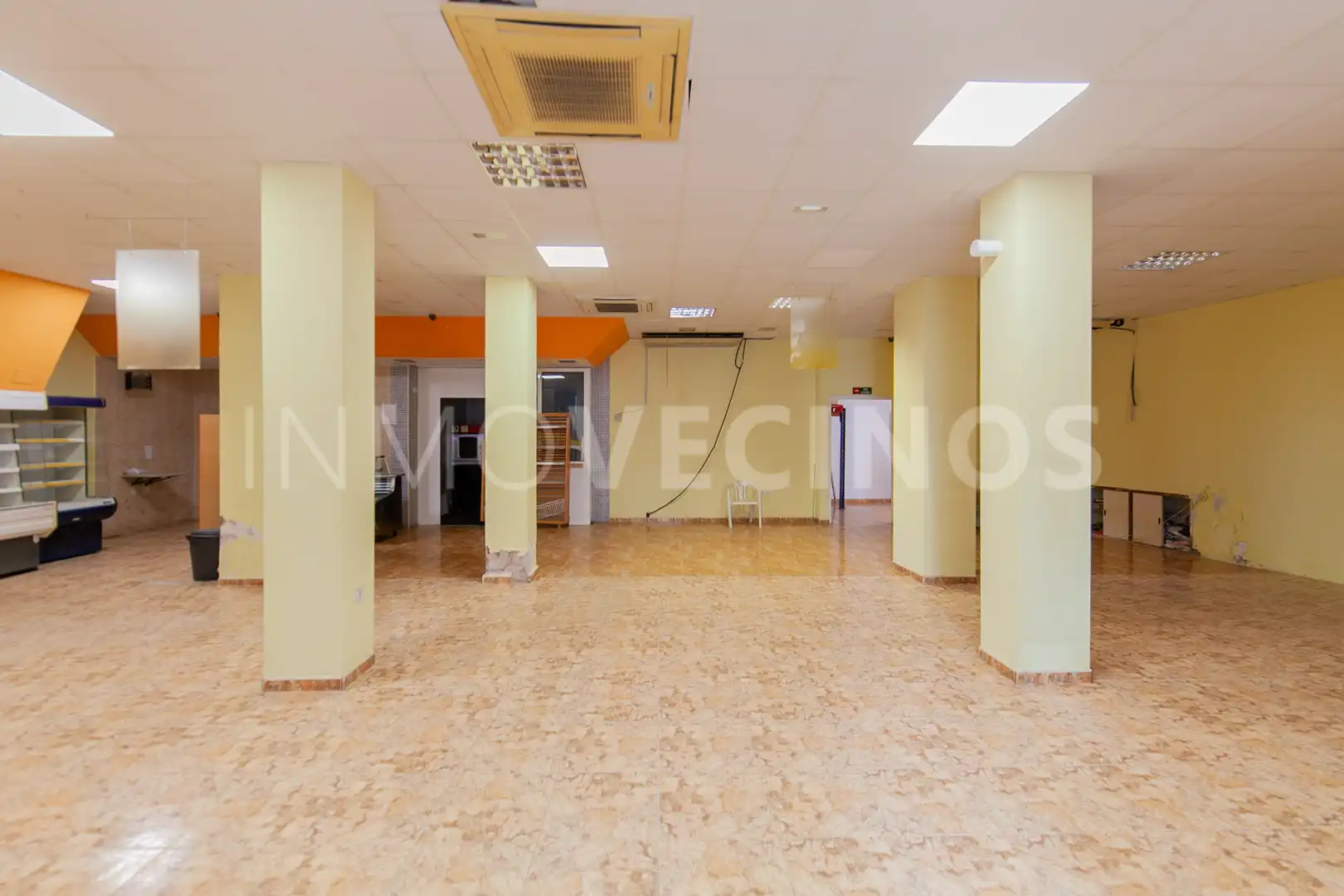 Local en venta en Antella