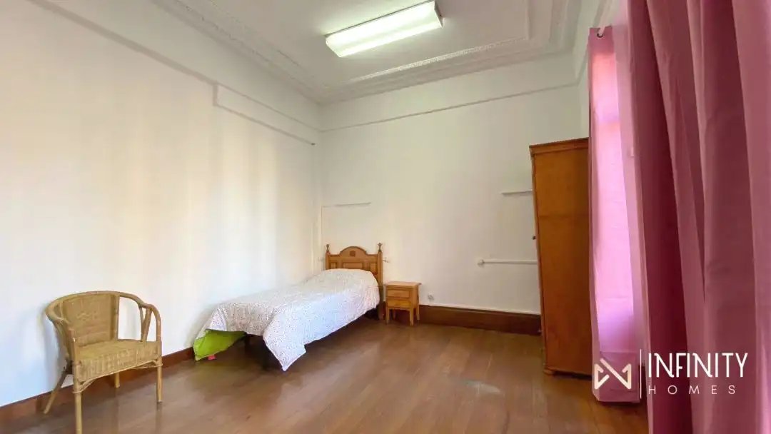 Bedroom of Flat for rent in Bilbao   with Heating and Balcony