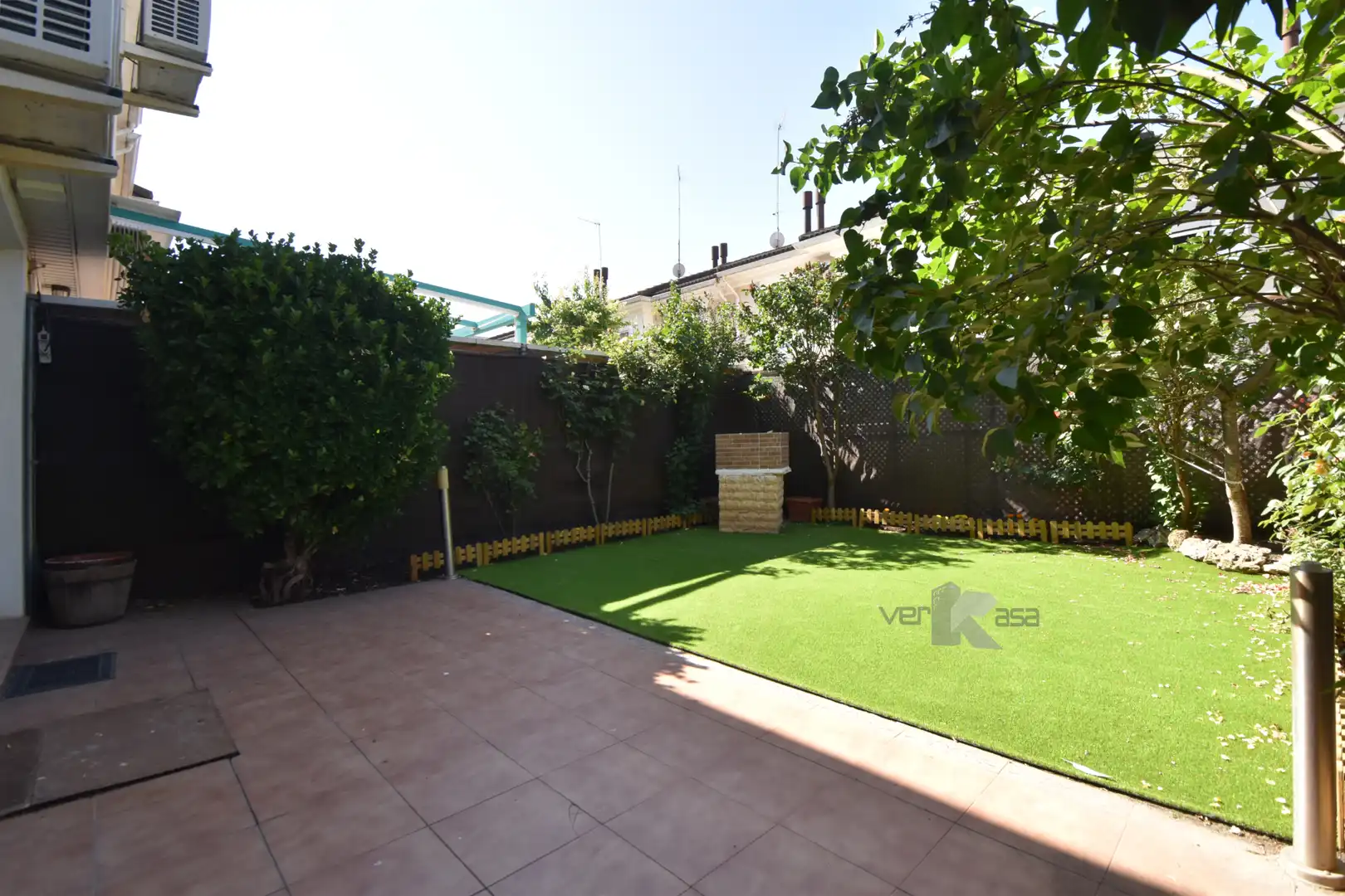 Garten von Einfamilien-Reihenhaus zum Verkauf in San Martín de la Vega mit Klimaanlage, Heizung und Privatgarten