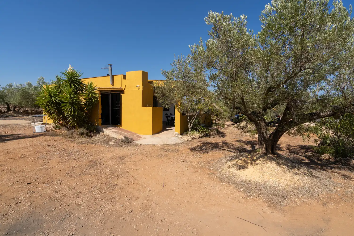 Vista exterior de Finca rústica en venta en L'Aldea con Terraza y Amueblado