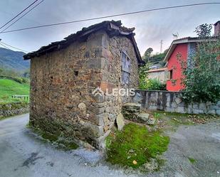 Vista exterior de Casa o xalet en venda en Aller amb Terrassa