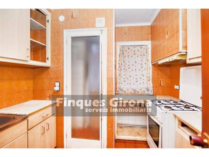 Kitchen of Flat for sale in Girona Capital  with Heating and Balcony