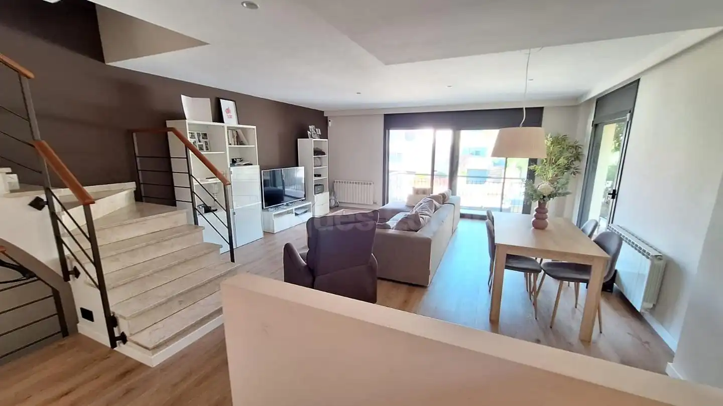 Sala d'estar de Casa o xalet en venda en Argentona amb Jardí privat i Terrassa