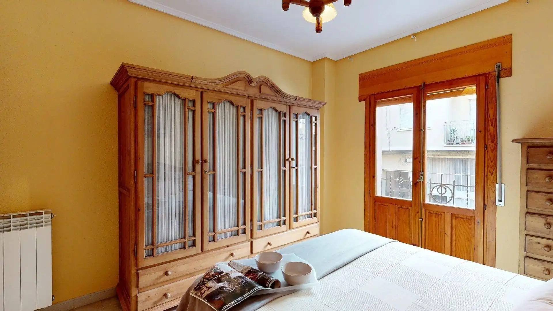 Dormitori de Casa o xalet en venda en Zaragoza amb Calefacció, Terrassa i Moblat