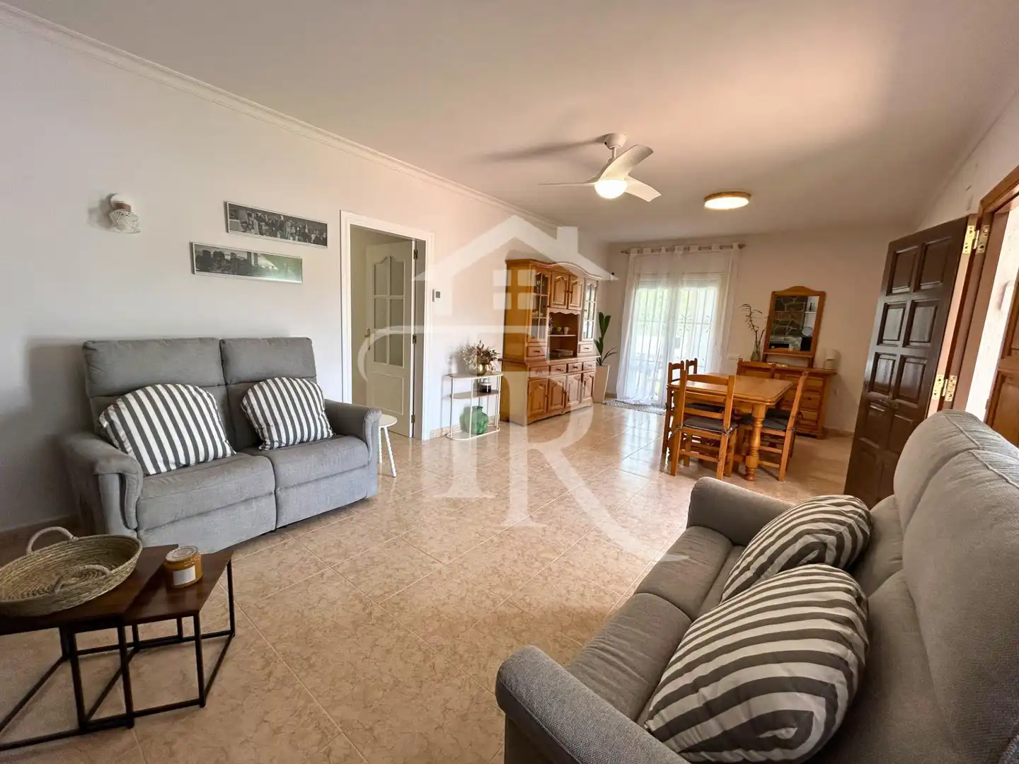 Living room of Houses for rent in Roda de Berà  with Private garden, Swimming Pool and Furnished