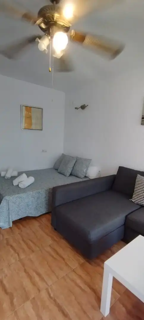 Schlafzimmer von Wohnung zur Miete in Torremolinos mit Möbliert, Waschmaschine und Gemeinschaftspool