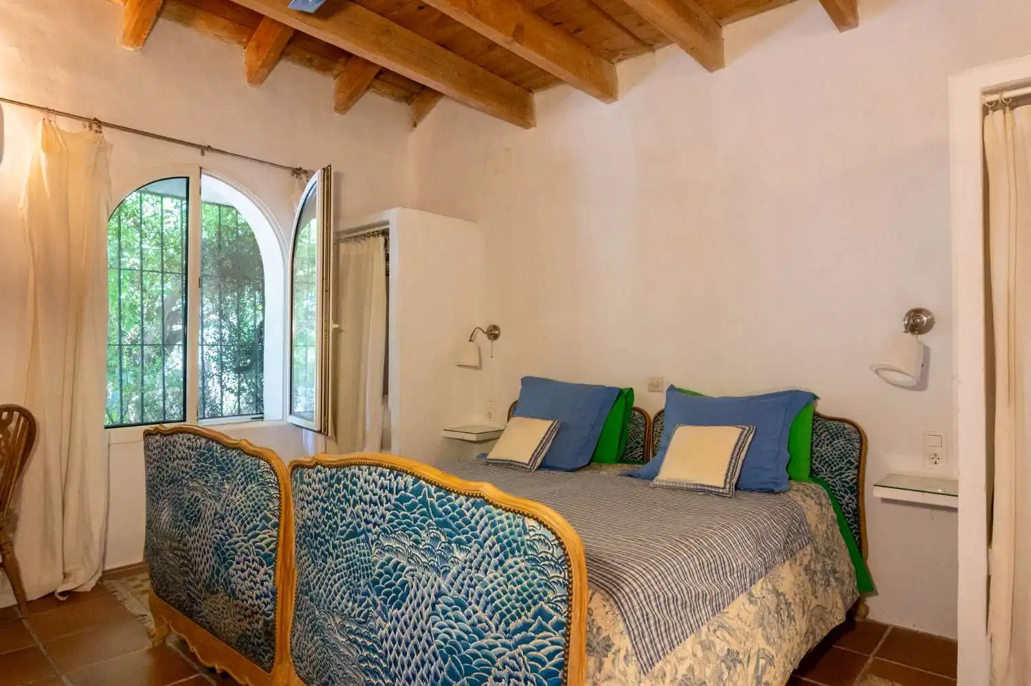 Dormitori de Finca rústica en venda en Lecrín amb Piscina