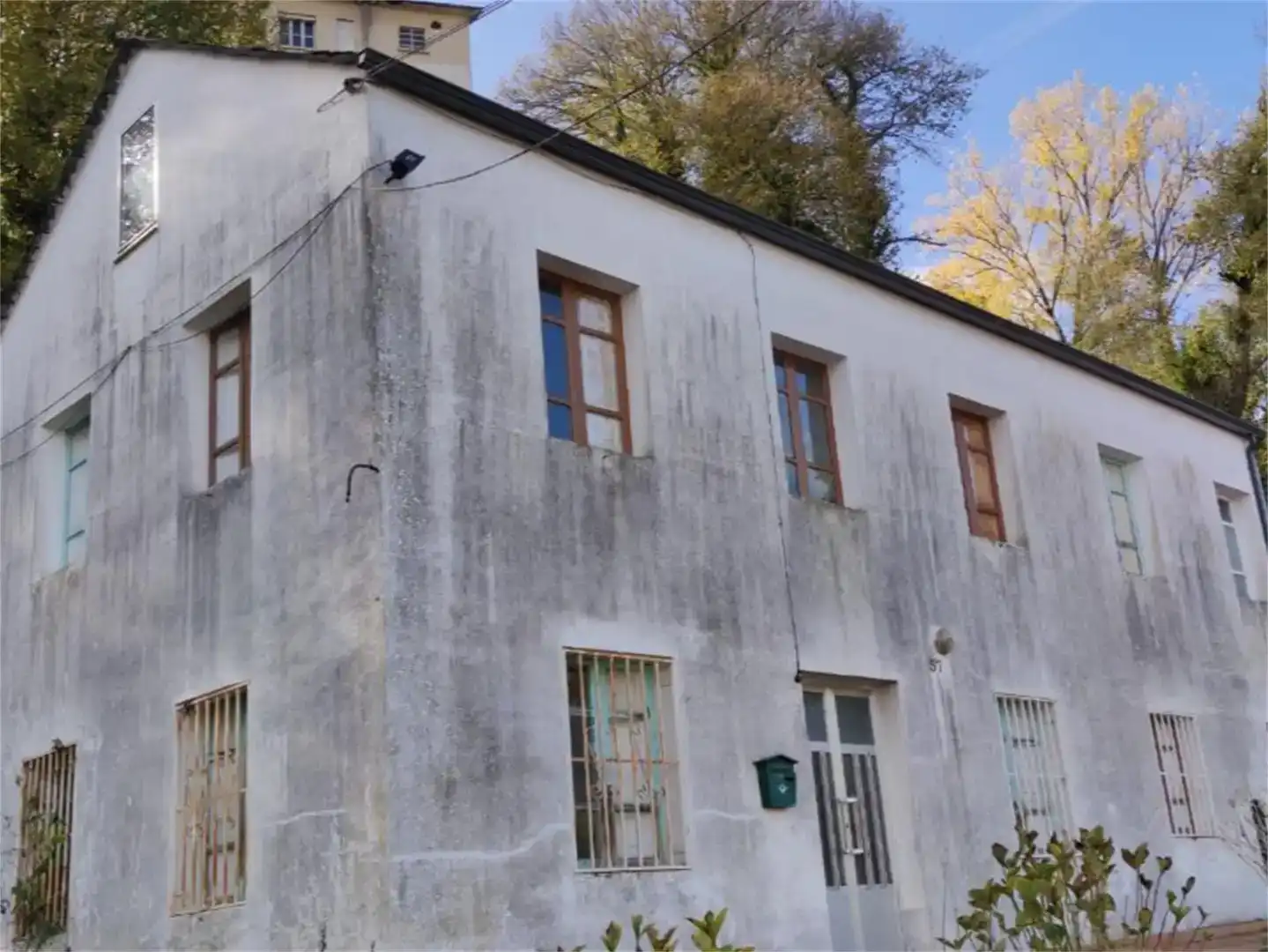 Vista exterior de Casa o xalet en venda en Becerreá amb Jardí privat i Moblat