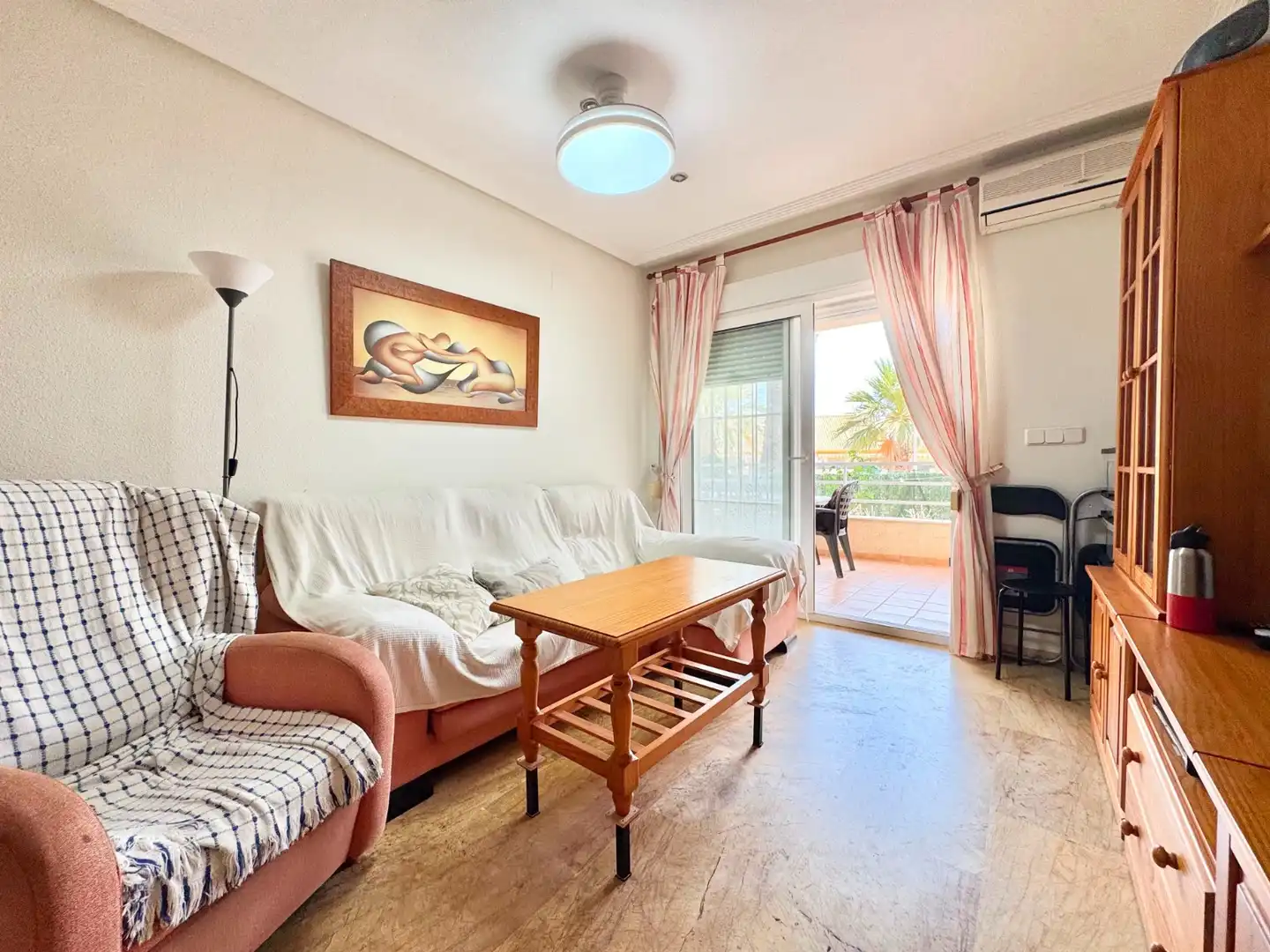 Sala d'estar de Casa o xalet de lloguer en Orihuela amb Calefacció, Jardí privat i Traster