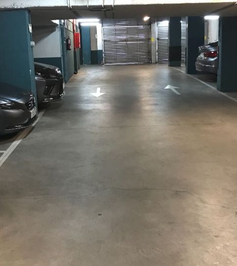 Foto 2 von Garage zur Miete in Calle de Cándido Mateos, 31, Peñagrande, Madrid Capital