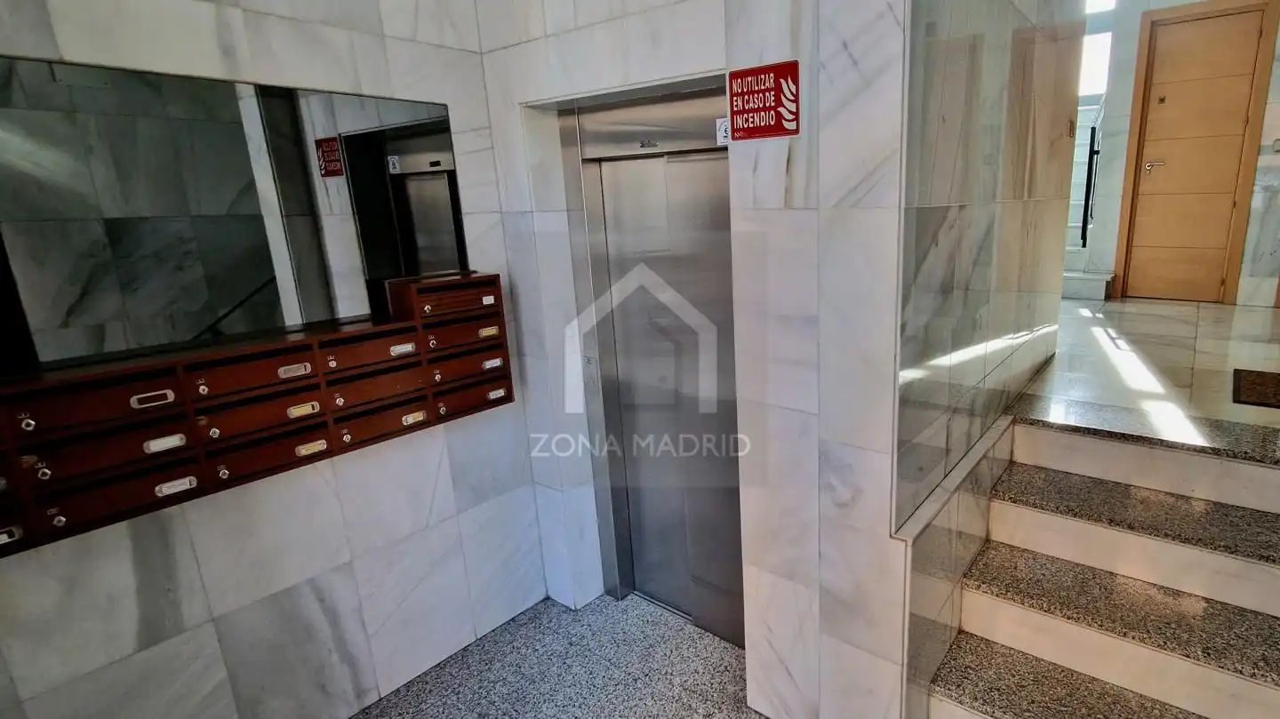 Pis amb ascensor en venda a Calle de Indalecio Fernández, imagen 31