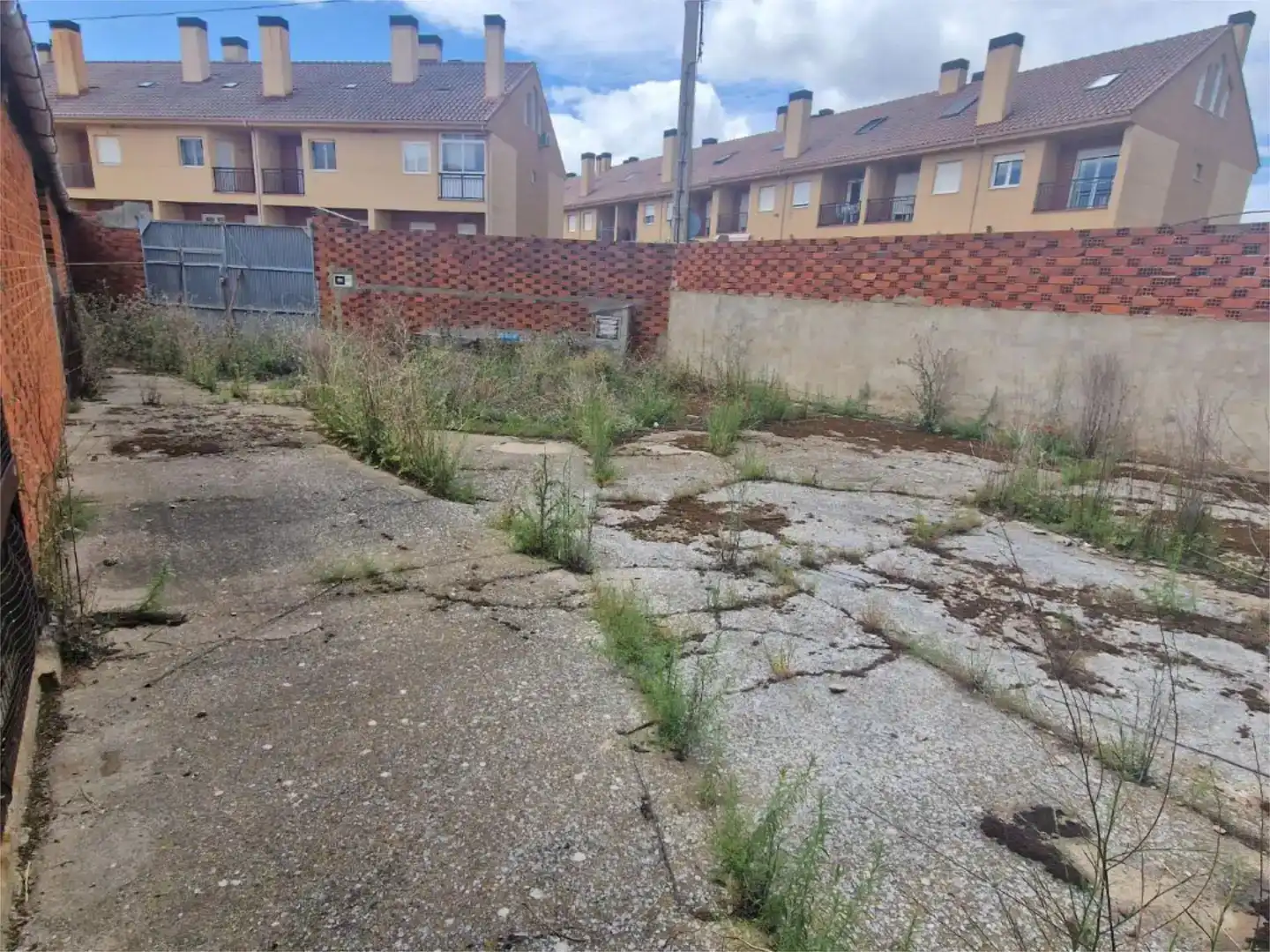 Planta baixa en venda en Monfarracinos
