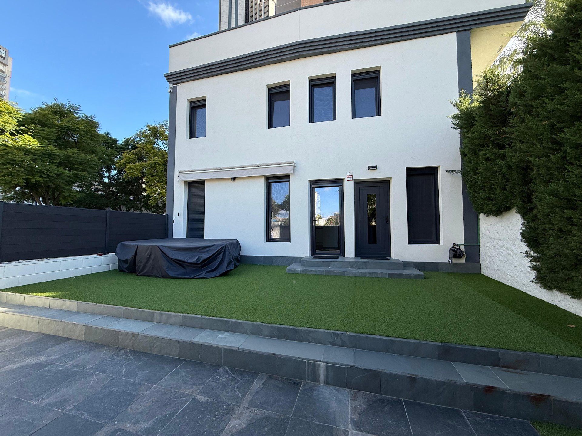 Vista exterior de Finca rústica en venda en Benidorm