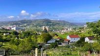 Vista exterior de Casa o xalet en venda en Ourense Capital  amb Calefacció i Jardí privat