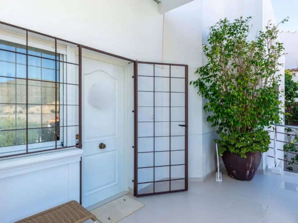 Houses for sale in El Campello  with Air Conditioner, Private garden and Terrace
