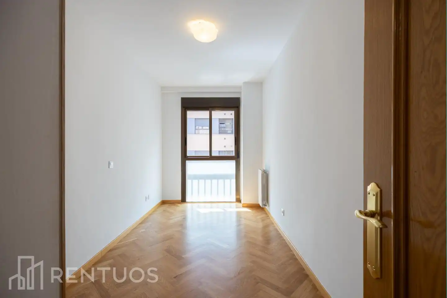 Schlafzimmer von Wohnung zur Miete in Madrid mit Klimaanlage, Heizung und Parkett