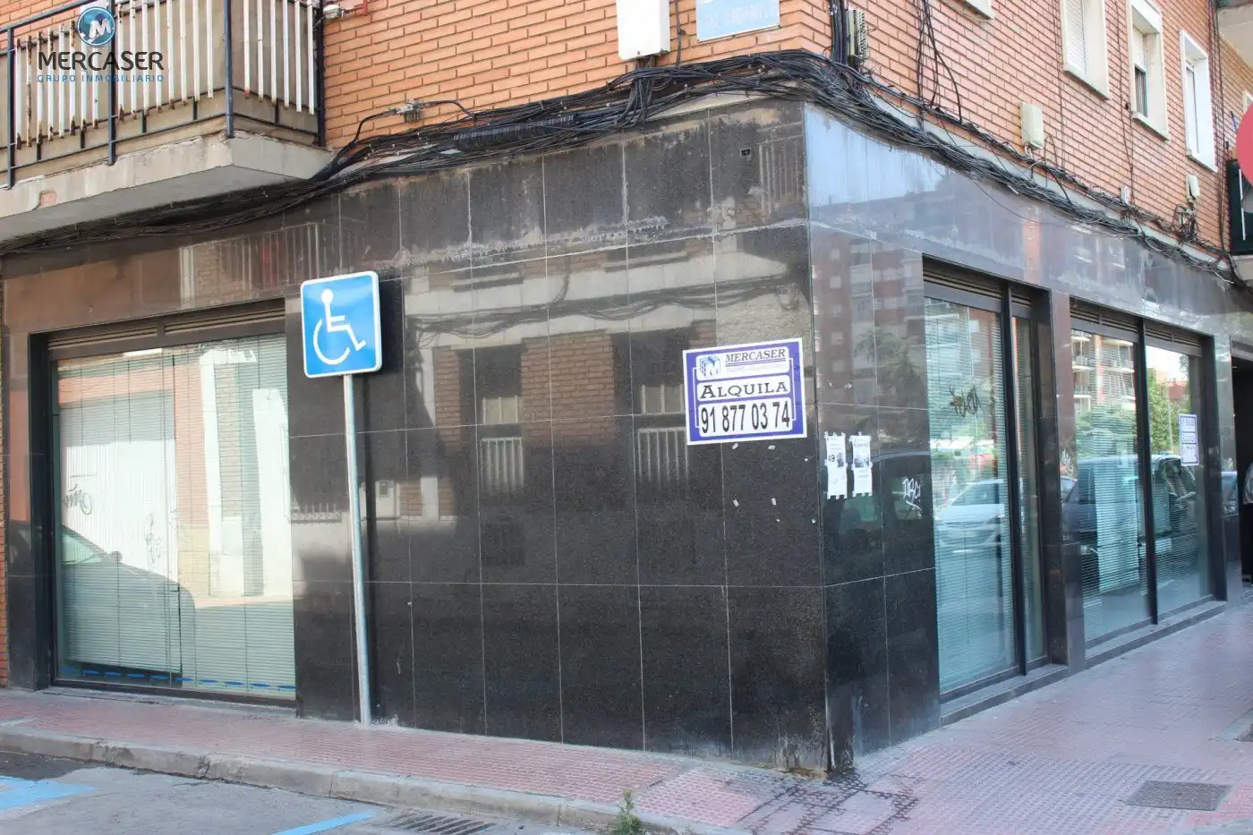 Vista exterior de Local de lloguer en Alcalá de Henares