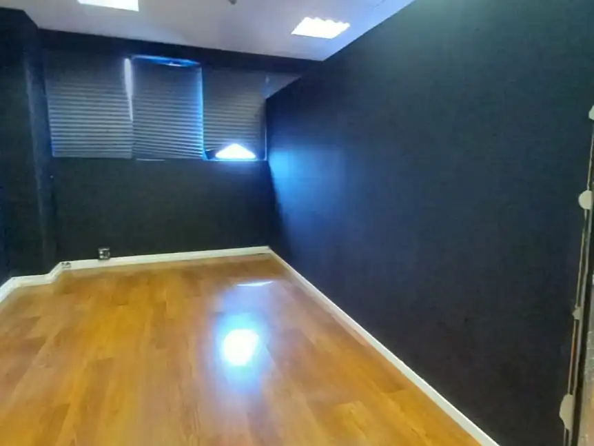 Office for rent in Madrid  with Air Conditioner