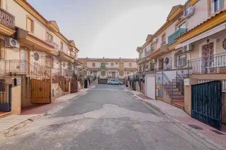 Vista exterior de Casa o chalet en venta en Cijuela con Trastero y Piscina