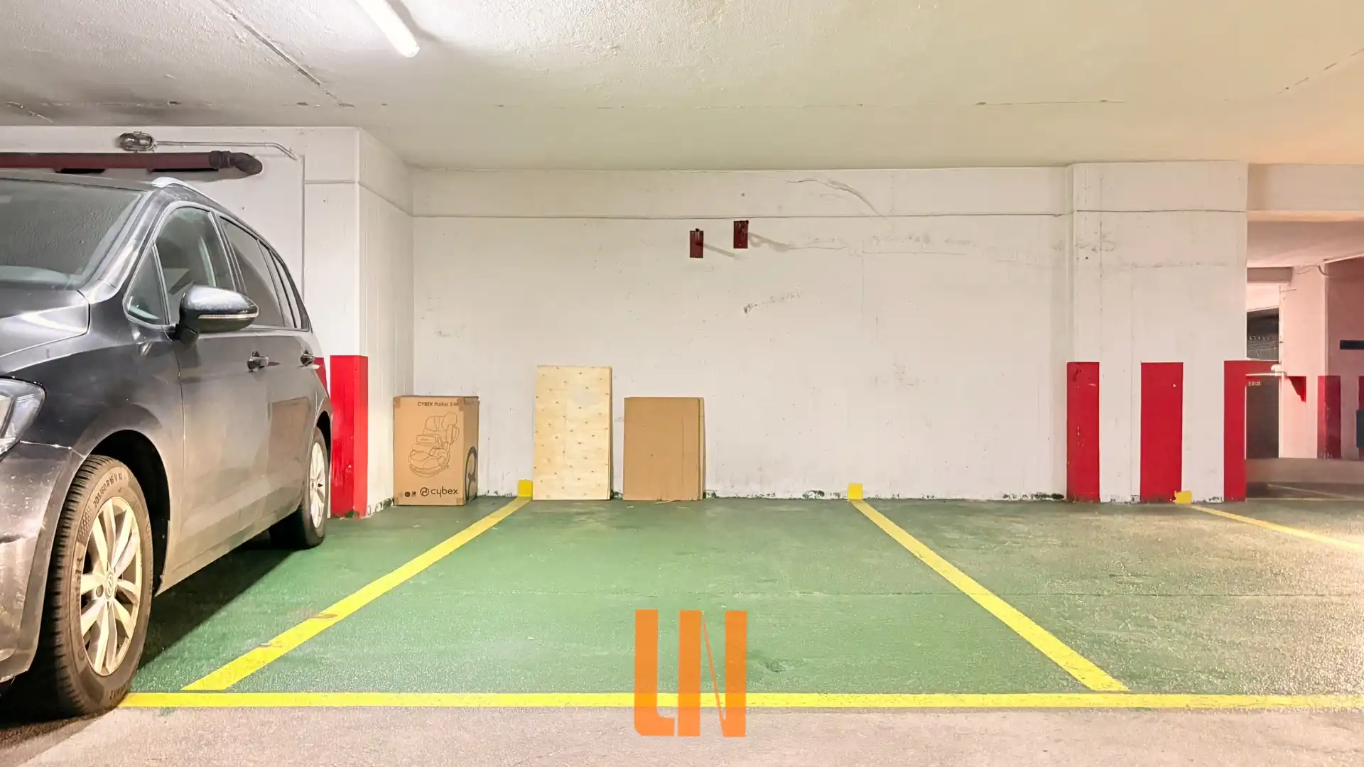 Parking de Piso en venta en A Coruña Capital  con Calefacción