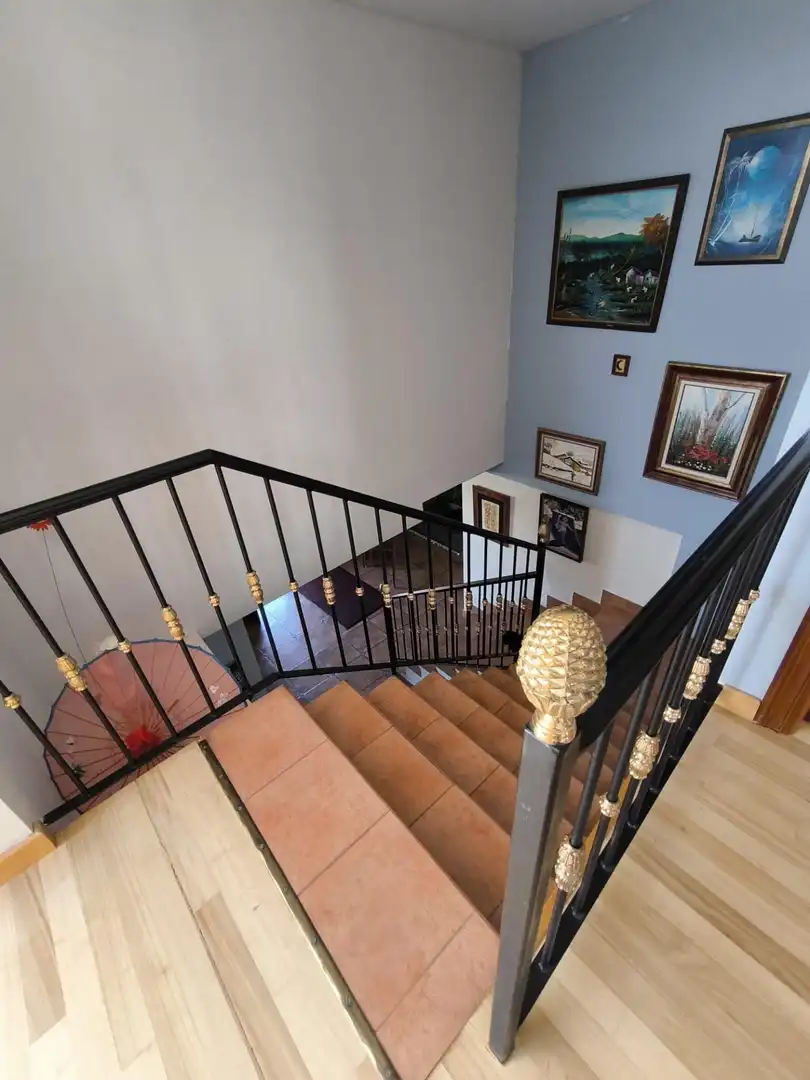 Casa o chalet en venta en Villaturiel con Calefacción, Jardín privado y Parquet