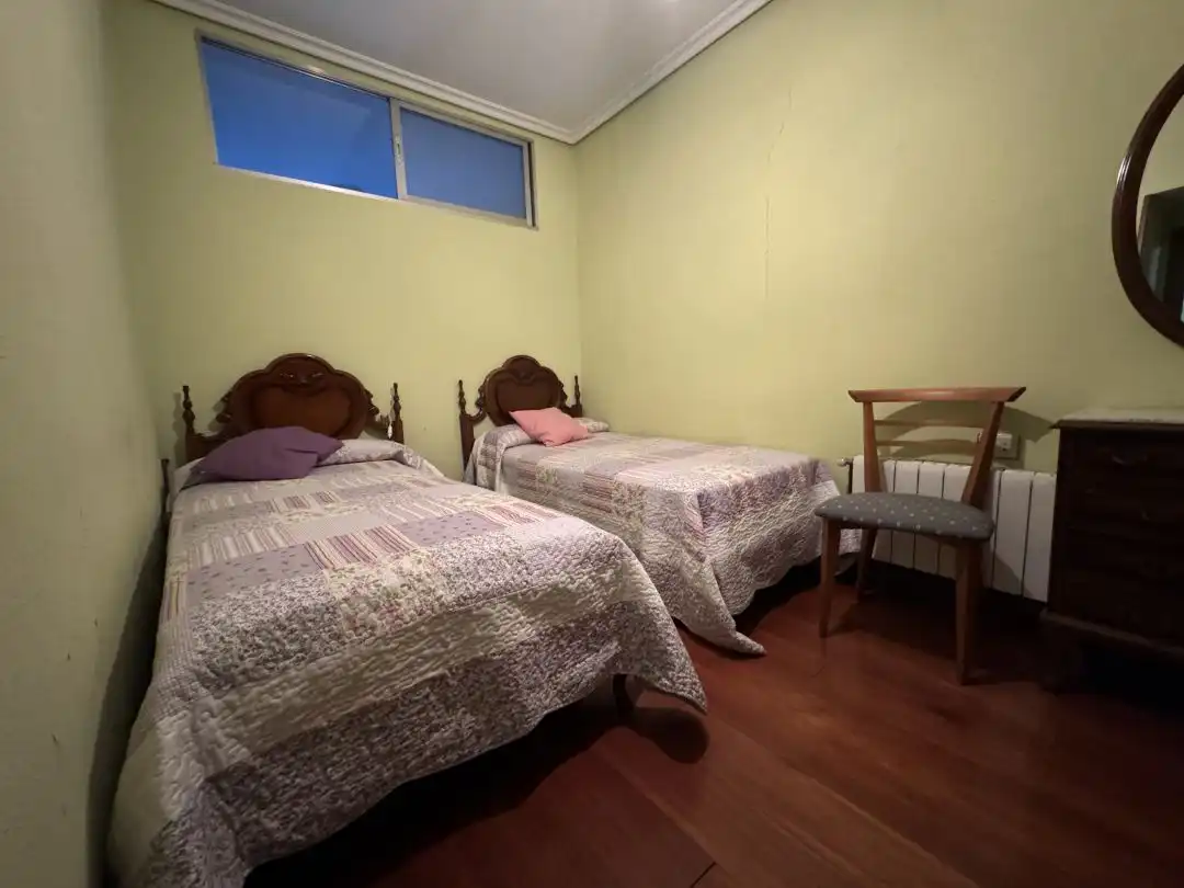 Habitación de Piso en venta en Bergara con Calefacción, Jardín privado y Amueblado