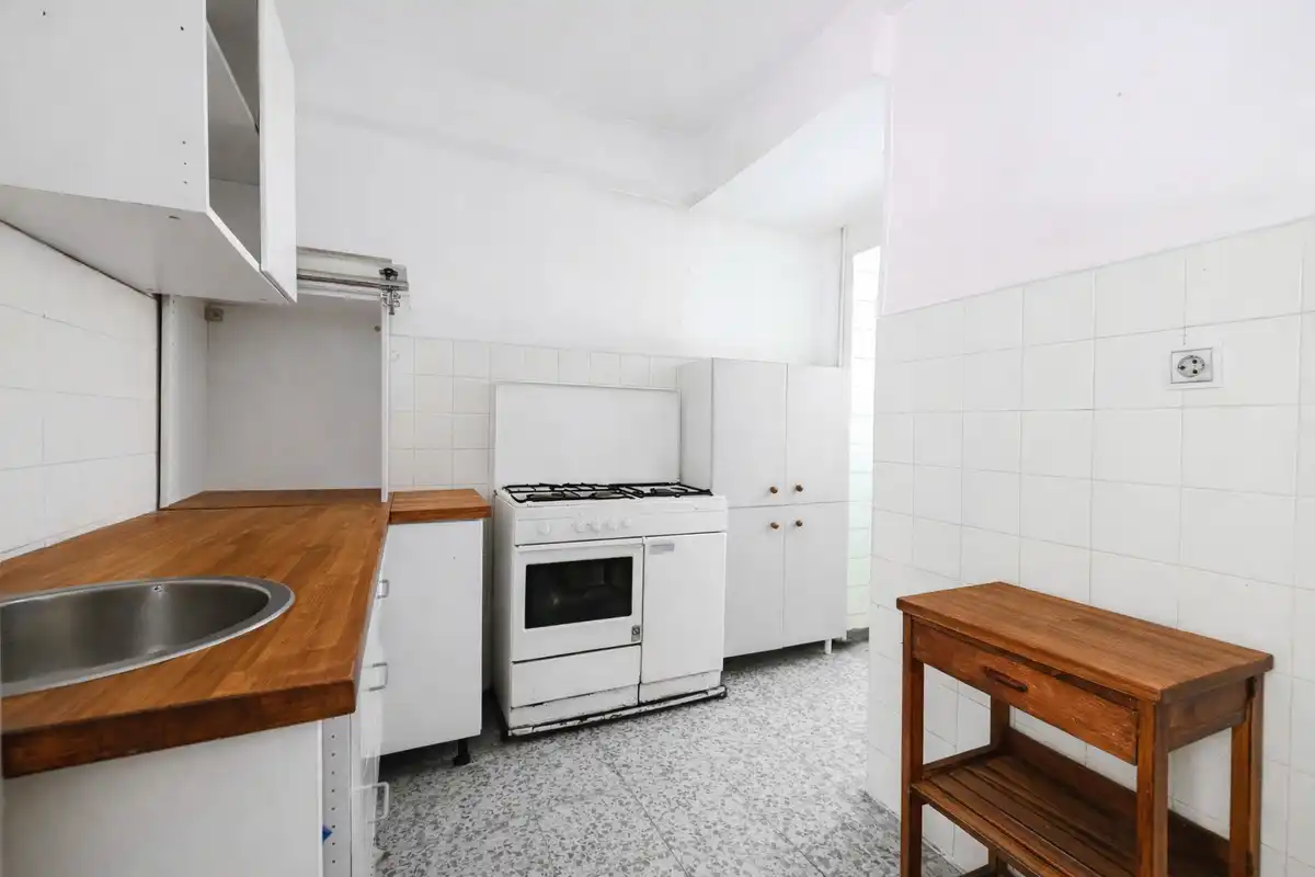 Cuina de Pis en venda en Málaga amb Calefacció, Terrassa i Balcó