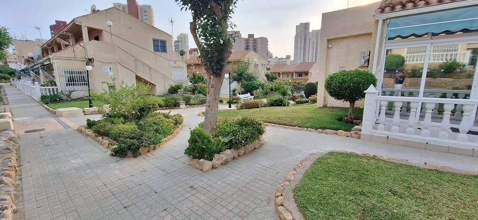 Exterior view of Planta baja for sale in Benidorm  with Air Conditioner, Private garden and Terrace