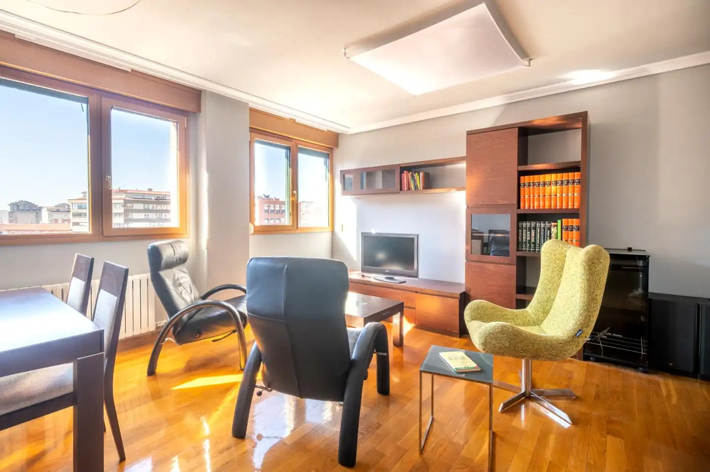 Flat for sale in Felisa Munárriz, Milagrosa