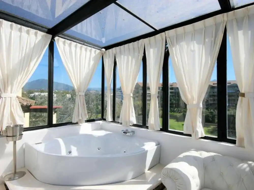 Penthouse with pool for sale in San Pedro de Alcántara, imagen 3