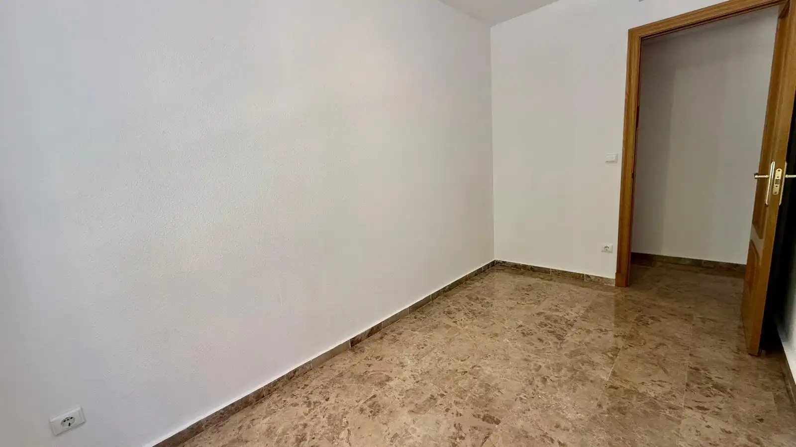 Flat for rent in Zaragoza  with Heating, Terrace and Storage room