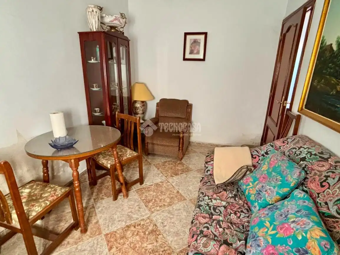 Sala d'estar de Casa adosada en venda en Jódar amb Terrassa i Balcó