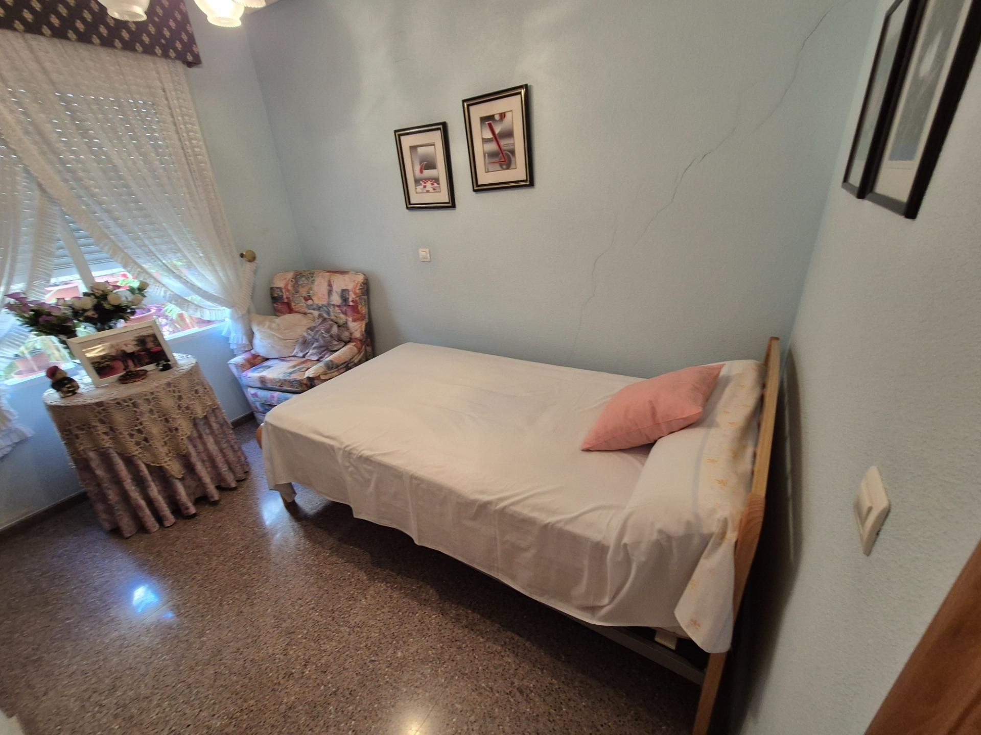Bedroom of Flat for sale in Elda  with Air Conditioner, Storage room and Furnished