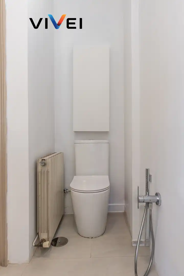 Badezimmer von Dachboden zum Verkauf in Madrid mit Klimaanlage, Heizung und Terrasse