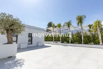Chalet con piscina en venta en El Faro de Calaburra - Chaparral, imagen 41
