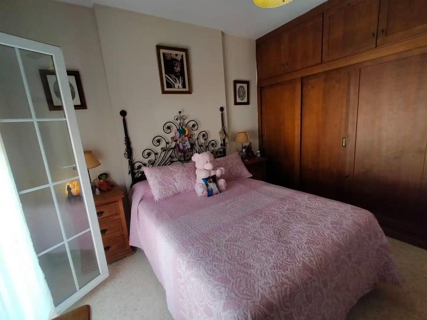 Schlafzimmer von Einfamilien-Reihenhaus zum Verkauf in La Línea de la Concepción mit Privatgarten
