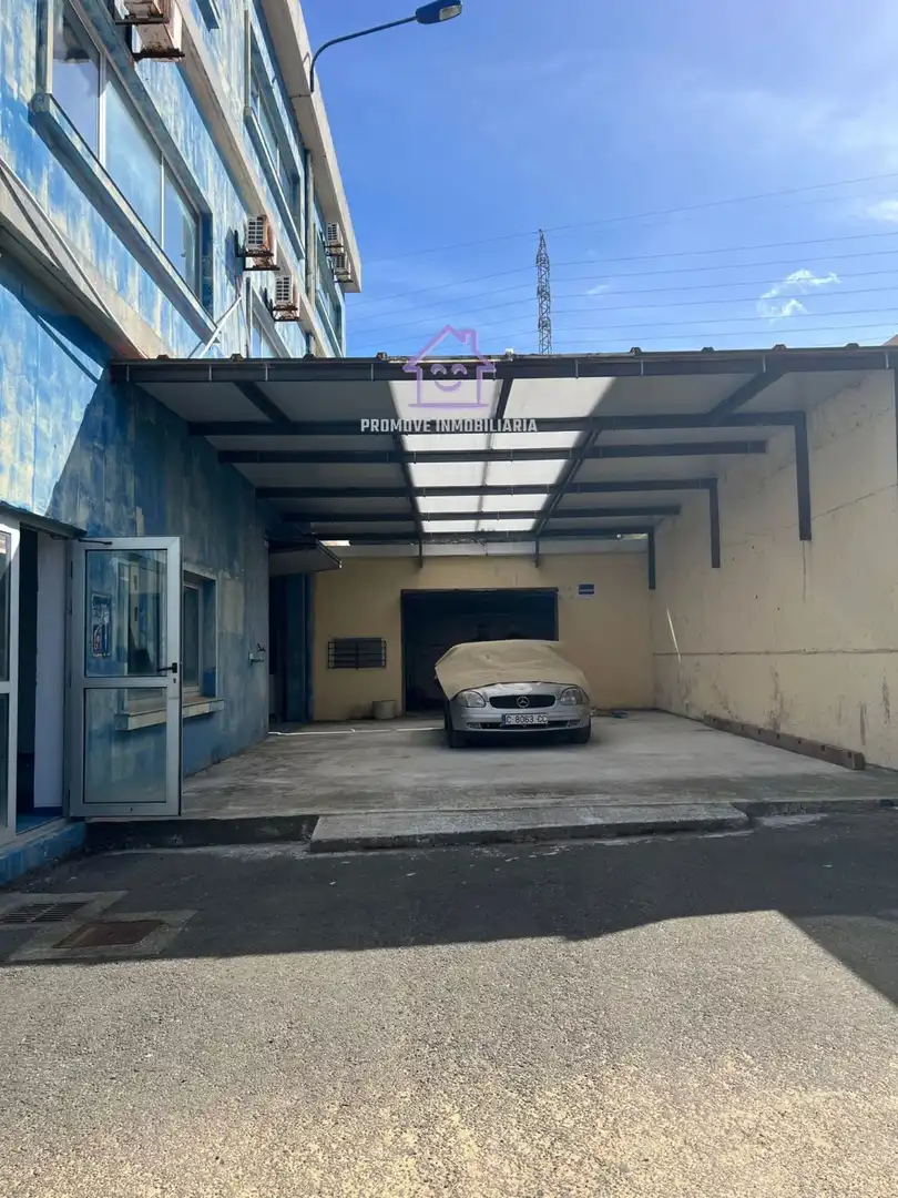 Parking de Nave industrial de alquiler en Arteixo