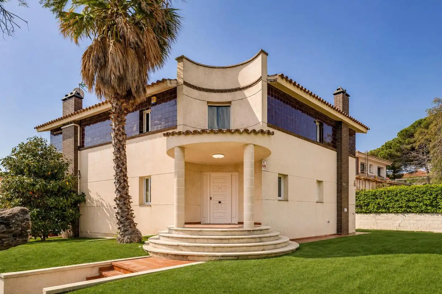 Vista exterior de Casa o chalet en venta en El Masnou con Calefacción, Jardín privado y Terraza
