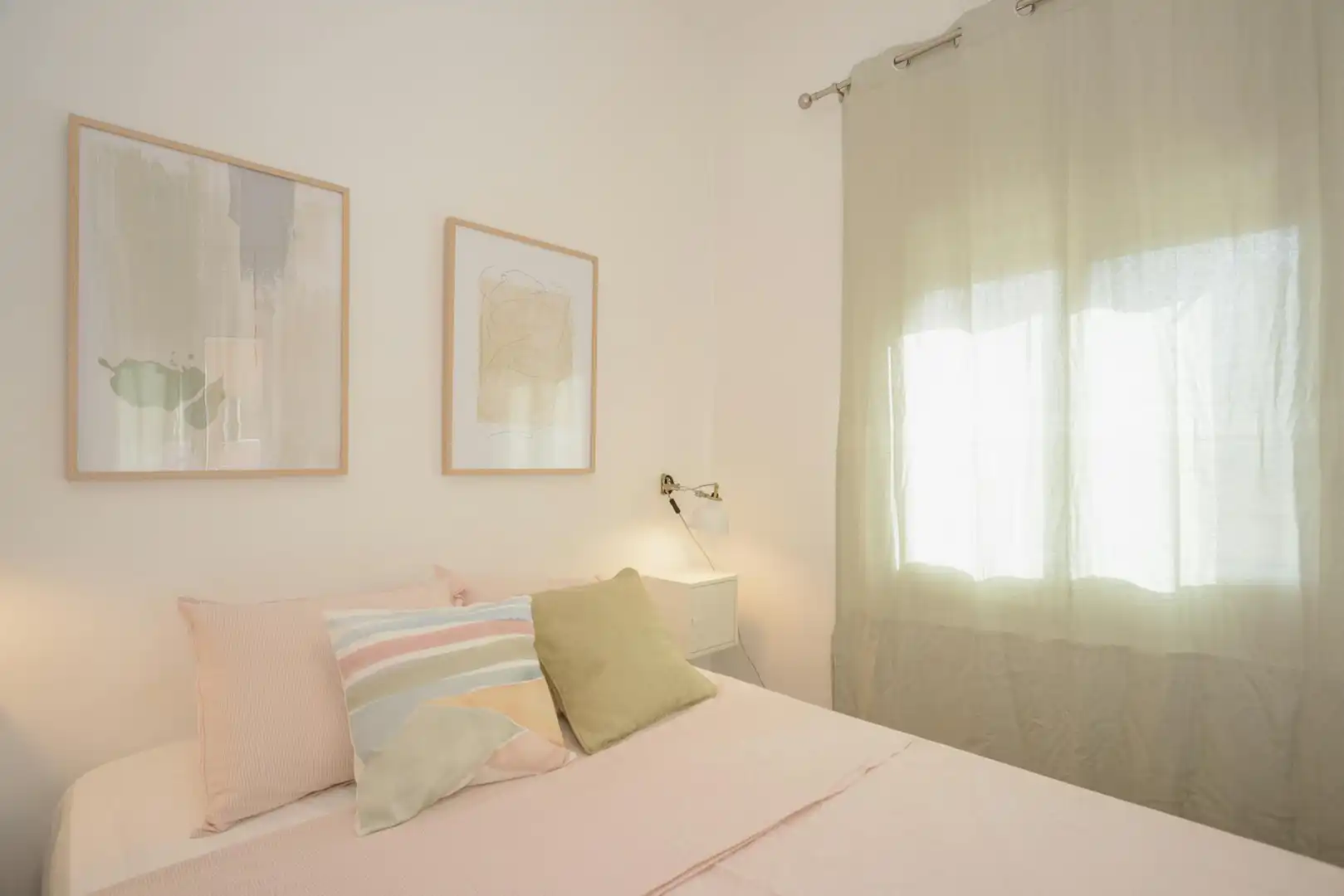 Habitación de Piso de alquiler en Barcelona con Calefacción, Amueblado y Lavadora