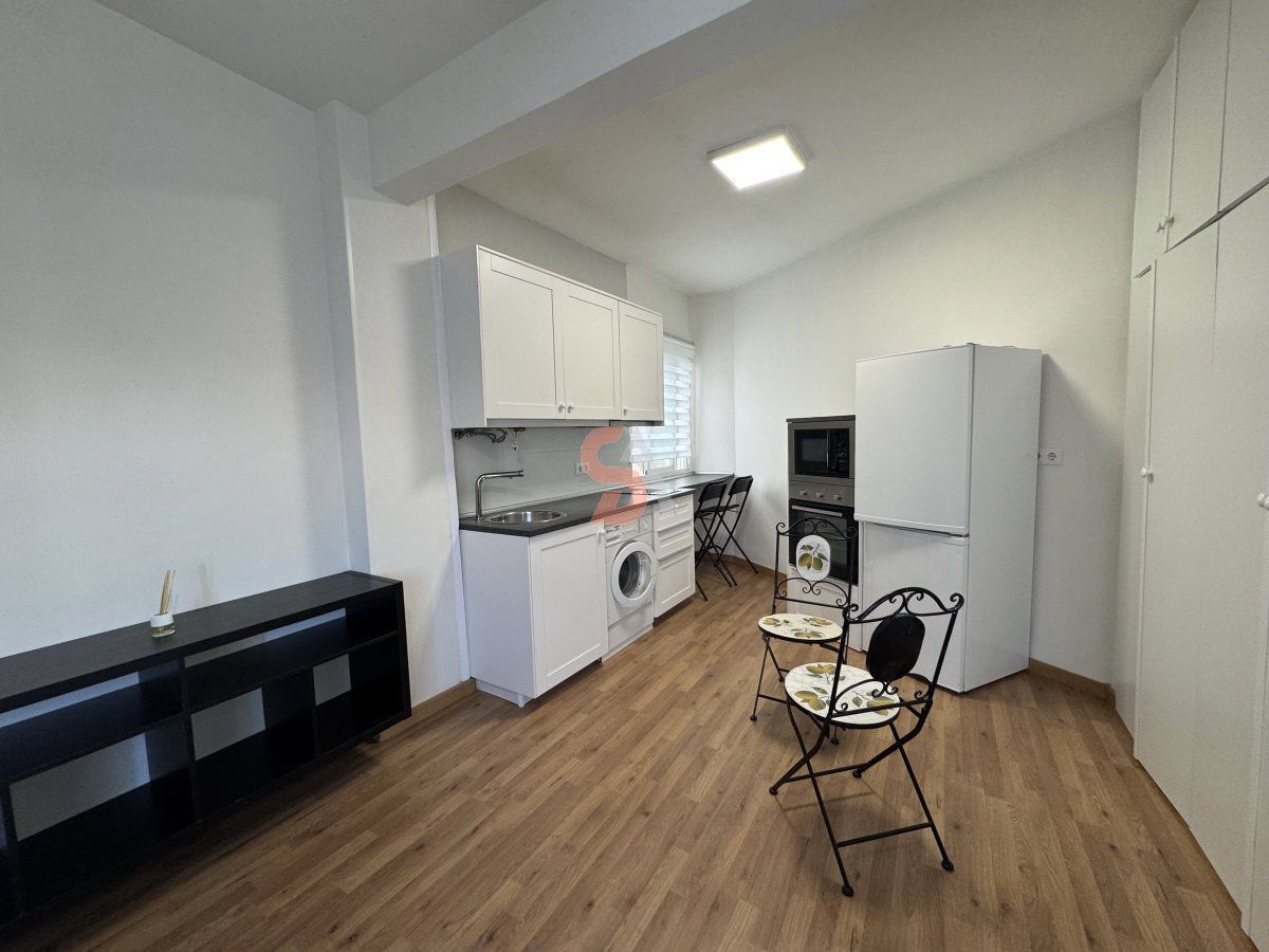 Kitchen of Flat to rent in Valladolid Capital  with Heating and Furnished